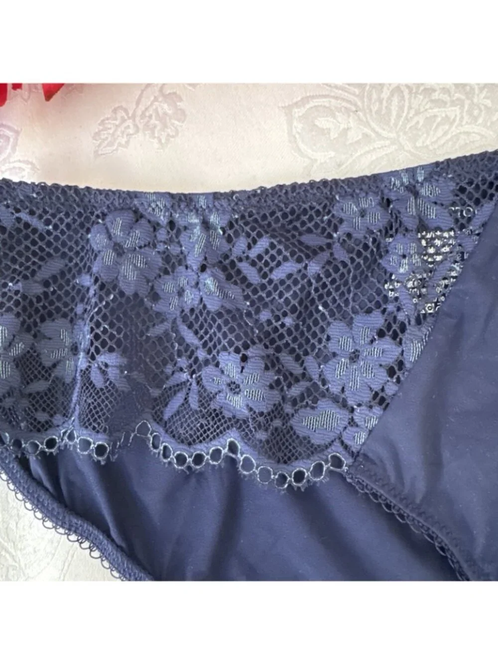 VICTORIA'S SECRET M NAVY BLUE SILKY W LACE CHARM HIPSTER HIPHUGGER PANTIES NWT